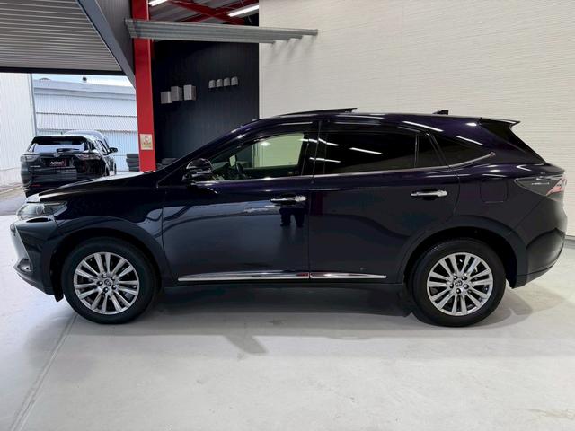 ハリアー プレミアム　アドバンスドパッケージ　黒革　サンルーフ　全周囲カメラ　ＪＢＬサウンド　ＬＥＤヘッド　シートヒーター　レーダークルーズ　パワーバックドア　コーナーセンサー　パワーシート　シートメモリ―　メーカーナビ　オートハイビーム　ＥＴＣ（37枚目）