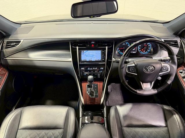 ハリアー プレミアム 純正エアロ REALハンドル ハーフレザー クルーズコントロール パワーバックドア バックカメラ レーンキープアシスト オートハイビーム ETC パワーシート 純正ナビ LED 純正18インチAW(2枚目)