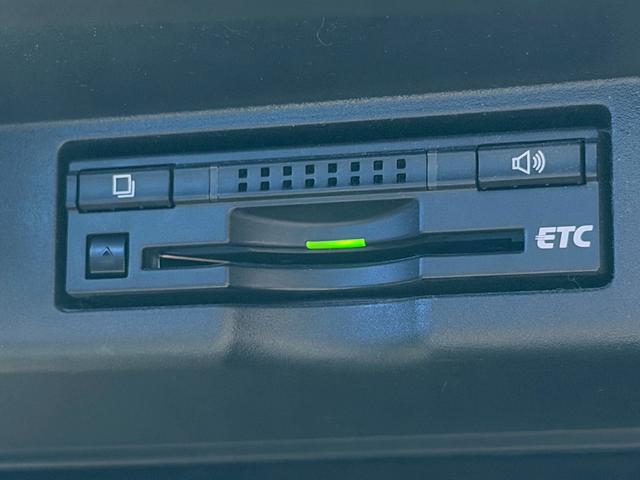 ハリアー プレミアム 純正エアロ REALハンドル ハーフレザー クルーズコントロール パワーバックドア バックカメラ レーンキープアシスト オートハイビーム ETC パワーシート 純正ナビ LED 純正18インチAW(15枚目)