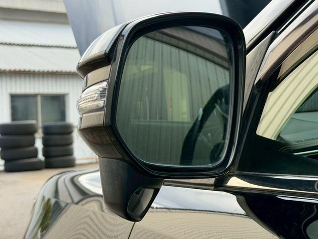 ハリアー プレミアム 純正エアロ REALハンドル ハーフレザー クルーズコントロール パワーバックドア バックカメラ レーンキープアシスト オートハイビーム ETC パワーシート 純正ナビ LED 純正18インチAW(26枚目)