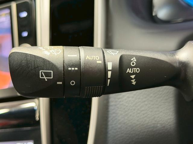 ハリアー プレミアム 純正エアロ REALハンドル ハーフレザー クルーズコントロール パワーバックドア バックカメラ レーンキープアシスト オートハイビーム ETC パワーシート 純正ナビ LED 純正18インチAW(54枚目)