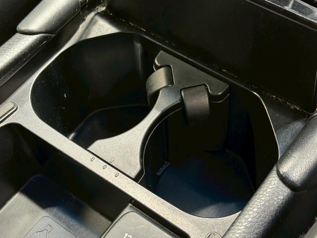 ハリアー プレミアム 純正エアロ REALハンドル ハーフレザー クルーズコントロール パワーバックドア バックカメラ レーンキープアシスト オートハイビーム ETC パワーシート 純正ナビ LED 純正18インチAW(59枚目)