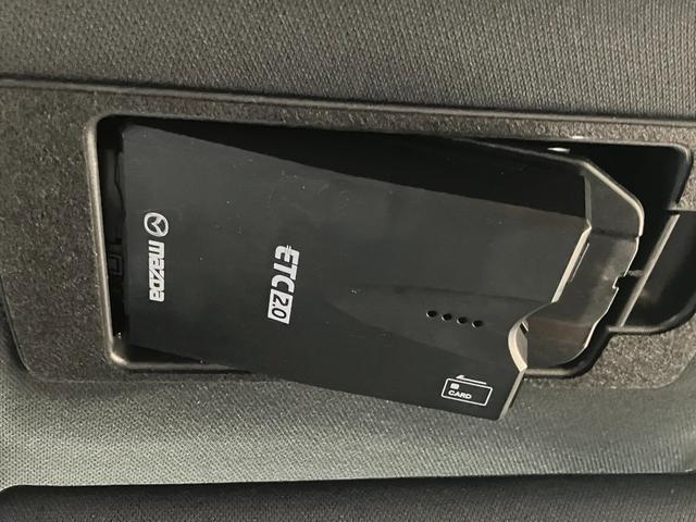 ＣＸ－８ ＸＤ　Ｌパッケージ　茶革　ＢＯＳＥ　後席モニター　全周囲カメラ　パワーバックドア　シートヒーター　ステアリングヒーター　コーナーセンサー　レーダークルーズ　ヘッドアップディスプレイ　ＢＳＭ　ＵＳＢポート　ルーフレール（69枚目）