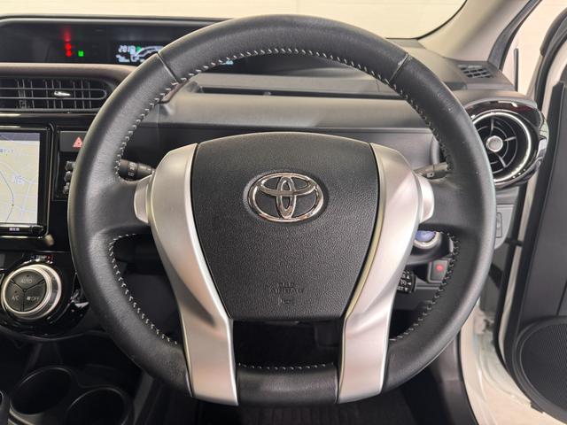 アクア Ｇ　純正９インチナビ　ＥＴＣ　レーンアシスト　衝突軽減ブレーキ　Ｂｌｕｅｔｏｏｔｈ　フルセグＴＶ　オートハイビーム　セーフティセンス　　ＤＶＤ　ＣＤ　プッシュスタート　スマートキー　オートエアコン（7枚目）