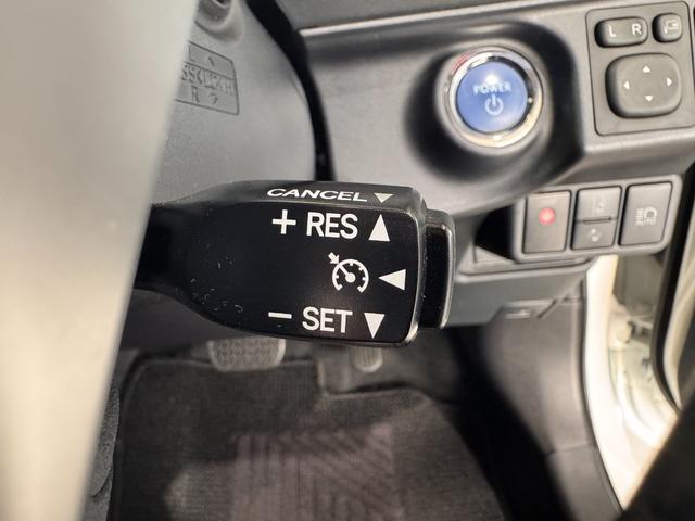 アクア Ｇ　純正９インチナビ　ＥＴＣ　レーンアシスト　衝突軽減ブレーキ　Ｂｌｕｅｔｏｏｔｈ　フルセグＴＶ　オートハイビーム　セーフティセンス　　ＤＶＤ　ＣＤ　プッシュスタート　スマートキー　オートエアコン（13枚目）