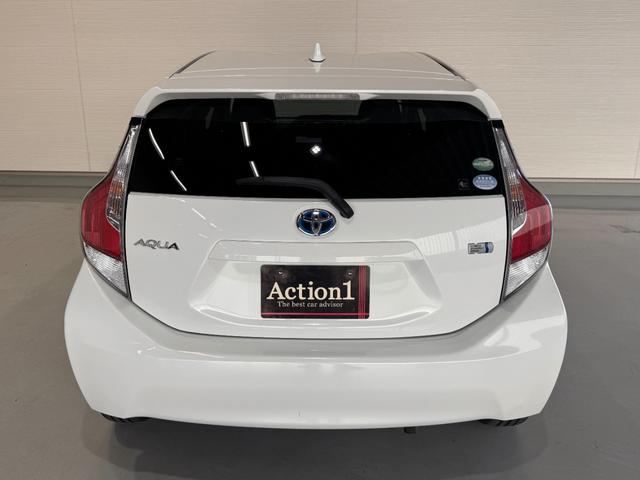 アクア Ｇ　純正９インチナビ　ＥＴＣ　レーンアシスト　衝突軽減ブレーキ　Ｂｌｕｅｔｏｏｔｈ　フルセグＴＶ　オートハイビーム　セーフティセンス　　ＤＶＤ　ＣＤ　プッシュスタート　スマートキー　オートエアコン（17枚目）