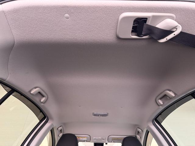 アクア Ｇ　純正９インチナビ　ＥＴＣ　レーンアシスト　衝突軽減ブレーキ　Ｂｌｕｅｔｏｏｔｈ　フルセグＴＶ　オートハイビーム　セーフティセンス　　ＤＶＤ　ＣＤ　プッシュスタート　スマートキー　オートエアコン（29枚目）