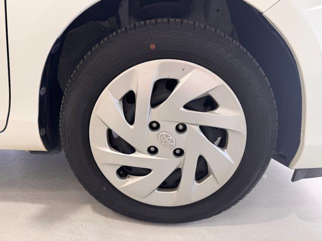 アクア Ｇ　純正９インチナビ　ＥＴＣ　レーンアシスト　衝突軽減ブレーキ　Ｂｌｕｅｔｏｏｔｈ　フルセグＴＶ　オートハイビーム　セーフティセンス　　ＤＶＤ　ＣＤ　プッシュスタート　スマートキー　オートエアコン（34枚目）