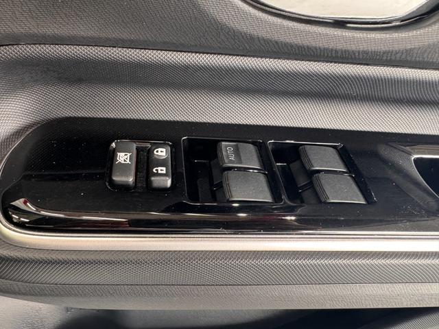 アクア Ｇ　純正９インチナビ　ＥＴＣ　レーンアシスト　衝突軽減ブレーキ　Ｂｌｕｅｔｏｏｔｈ　フルセグＴＶ　オートハイビーム　セーフティセンス　　ＤＶＤ　ＣＤ　プッシュスタート　スマートキー　オートエアコン（45枚目）