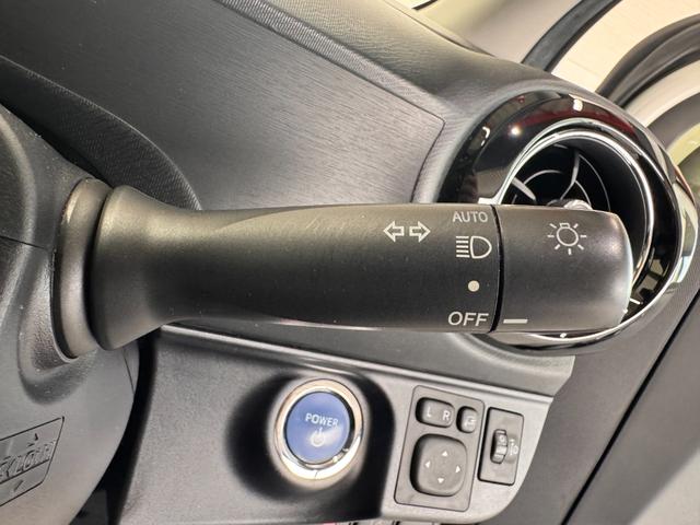 アクア Ｇ　純正９インチナビ　ＥＴＣ　レーンアシスト　衝突軽減ブレーキ　Ｂｌｕｅｔｏｏｔｈ　フルセグＴＶ　オートハイビーム　セーフティセンス　　ＤＶＤ　ＣＤ　プッシュスタート　スマートキー　オートエアコン（46枚目）