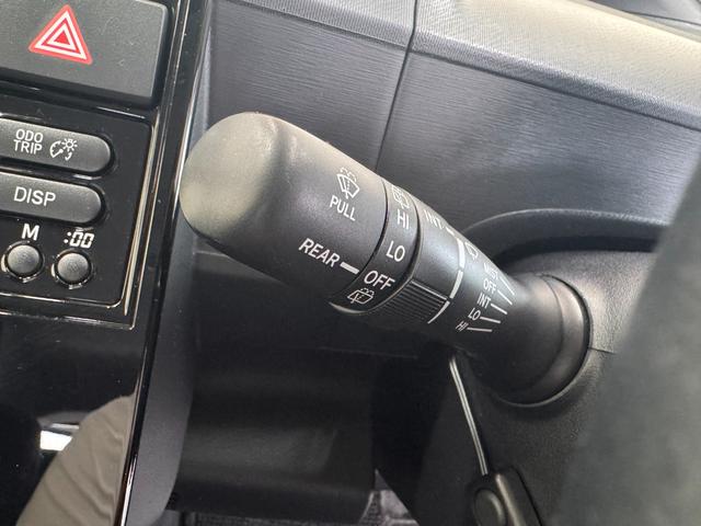 アクア Ｇ　純正９インチナビ　ＥＴＣ　レーンアシスト　衝突軽減ブレーキ　Ｂｌｕｅｔｏｏｔｈ　フルセグＴＶ　オートハイビーム　セーフティセンス　　ＤＶＤ　ＣＤ　プッシュスタート　スマートキー　オートエアコン（47枚目）