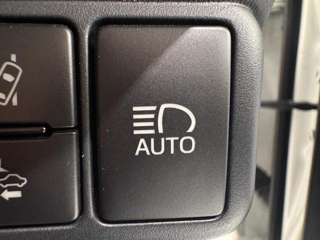 アクア Ｇ　純正９インチナビ　ＥＴＣ　レーンアシスト　衝突軽減ブレーキ　Ｂｌｕｅｔｏｏｔｈ　フルセグＴＶ　オートハイビーム　セーフティセンス　　ＤＶＤ　ＣＤ　プッシュスタート　スマートキー　オートエアコン（48枚目）