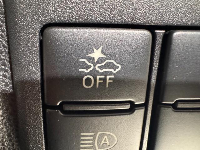 ハイゼットカーゴ スペシャルＳＡＩＩＩ　純正ナビ　スマートアシスト　ＥＴＣ　衝突軽減ブレーキ　オートハイビーム　Ｂｌｕｅｔｏｏｔｈ　テレビ　ＤＶＤ　ＣＤ　スライドドア　アイドリングストップ　キーレスキー　エアコン　横滑り防止（12枚目）