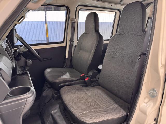 ハイゼットカーゴ スペシャルＳＡＩＩＩ　純正ナビ　スマートアシスト　ＥＴＣ　衝突軽減ブレーキ　オートハイビーム　Ｂｌｕｅｔｏｏｔｈ　テレビ　ＤＶＤ　ＣＤ　スライドドア　アイドリングストップ　キーレスキー　エアコン　横滑り防止（20枚目）