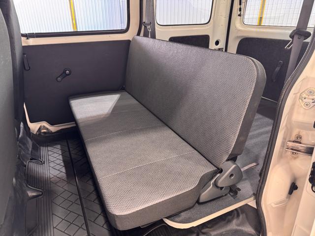 ハイゼットカーゴ スペシャルＳＡＩＩＩ　純正ナビ　スマートアシスト　ＥＴＣ　衝突軽減ブレーキ　オートハイビーム　Ｂｌｕｅｔｏｏｔｈ　テレビ　ＤＶＤ　ＣＤ　スライドドア　アイドリングストップ　キーレスキー　エアコン　横滑り防止（23枚目）