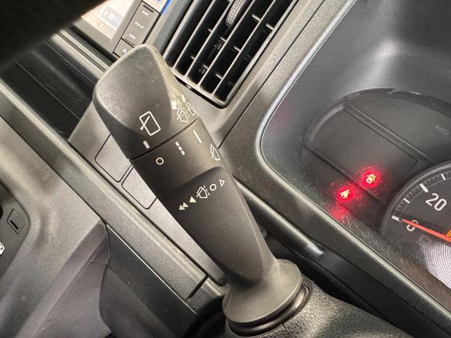 ハイゼットカーゴ スペシャルＳＡＩＩＩ　純正ナビ　スマートアシスト　ＥＴＣ　衝突軽減ブレーキ　オートハイビーム　Ｂｌｕｅｔｏｏｔｈ　テレビ　ＤＶＤ　ＣＤ　スライドドア　アイドリングストップ　キーレスキー　エアコン　横滑り防止（46枚目）