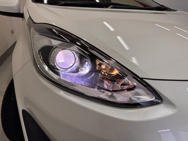 アクア Ｓ　メモリーナビ　Ｂｌｕｅｔｏｏｔｈ　エンジンスターター　横滑り防止　ステアリングリモコン　キーレスキー　ＤＶＤ　ＣＤ　電動格納ミラー　オートエアコン　パワーウインドウ（29枚目）