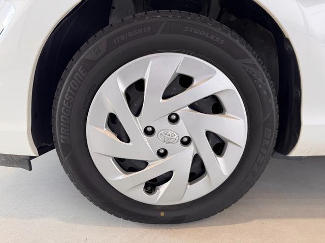 アクア Ｓ　メモリーナビ　Ｂｌｕｅｔｏｏｔｈ　エンジンスターター　横滑り防止　ステアリングリモコン　キーレスキー　ＤＶＤ　ＣＤ　電動格納ミラー　オートエアコン　パワーウインドウ（34枚目）