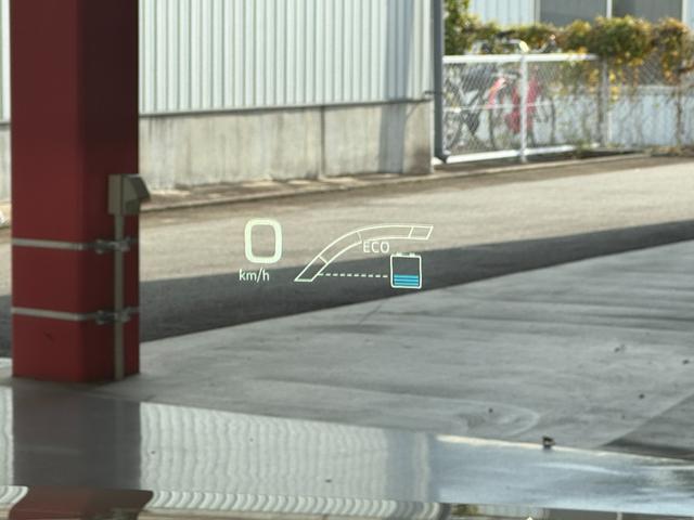 プリウス Ｓセーフティプラス　ワンオーナー　純正９インチナビ　ＨＵＤ　クリアランスソナー　ＥＴＣ　バックカメラ　レーンアシスト　レーダークルーズコントロール　Ｂｌｕｅｔｏｏｔｈ　フルセグＴＶ　ＤＶＤ　Ｐアシスト　純正１５インチＡＷ（12枚目）