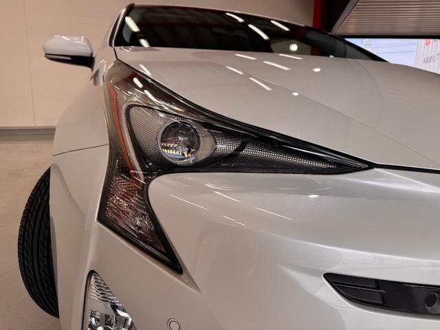 プリウス Ｓセーフティプラス　ワンオーナー　純正９インチナビ　ＨＵＤ　クリアランスソナー　ＥＴＣ　バックカメラ　レーンアシスト　レーダークルーズコントロール　Ｂｌｕｅｔｏｏｔｈ　フルセグＴＶ　ＤＶＤ　Ｐアシスト　純正１５インチＡＷ（40枚目）