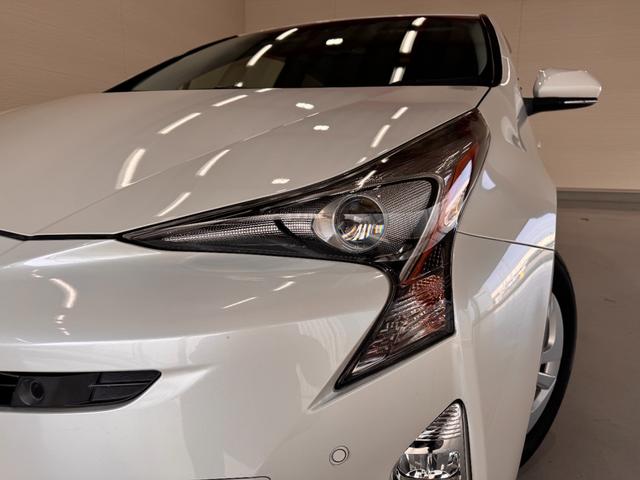 プリウス Ｓセーフティプラス　ワンオーナー　純正９インチナビ　ＨＵＤ　クリアランスソナー　ＥＴＣ　バックカメラ　レーンアシスト　レーダークルーズコントロール　Ｂｌｕｅｔｏｏｔｈ　フルセグＴＶ　ＤＶＤ　Ｐアシスト　純正１５インチＡＷ（41枚目）