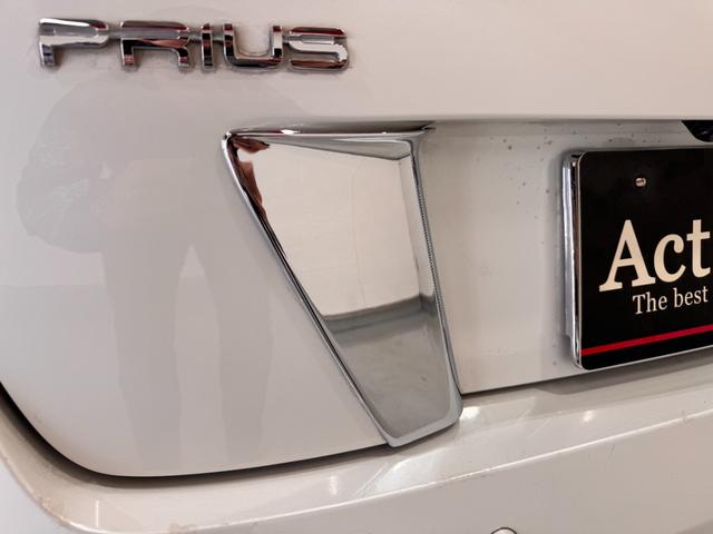 プリウス Ｓセーフティプラス　ワンオーナー　純正９インチナビ　ＨＵＤ　クリアランスソナー　ＥＴＣ　バックカメラ　レーンアシスト　レーダークルーズコントロール　Ｂｌｕｅｔｏｏｔｈ　フルセグＴＶ　ＤＶＤ　Ｐアシスト　純正１５インチＡＷ（45枚目）