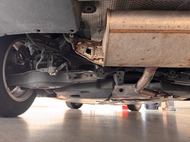 プリウス Ｓセーフティプラス　ワンオーナー　純正９インチナビ　ＨＵＤ　クリアランスソナー　ＥＴＣ　バックカメラ　レーンアシスト　レーダークルーズコントロール　Ｂｌｕｅｔｏｏｔｈ　フルセグＴＶ　ＤＶＤ　Ｐアシスト　純正１５インチＡＷ（49枚目）