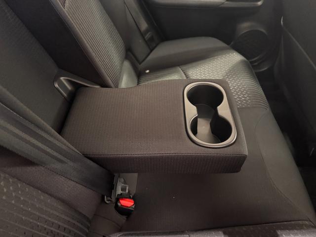 プリウス Ｓセーフティプラス　ワンオーナー　純正９インチナビ　ＨＵＤ　クリアランスソナー　ＥＴＣ　バックカメラ　レーンアシスト　レーダークルーズコントロール　Ｂｌｕｅｔｏｏｔｈ　フルセグＴＶ　ＤＶＤ　Ｐアシスト　純正１５インチＡＷ（66枚目）