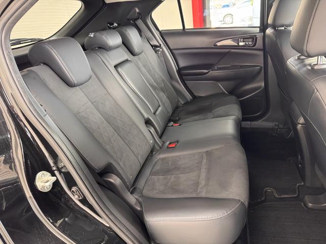 エクリプスクロスＰＨＥＶ Ｇ　ｅ－Ａｓｓｉｓｔ　レーダークルーズコントロール　シートーヒーター　ＨＵＤ　ステアリングヒーター　ＢＳＭ　バックモニター　クリアランスソナー　充電ケーブル　フルセグ　パドルシフト　電動パーキングブレーキ（9枚目）