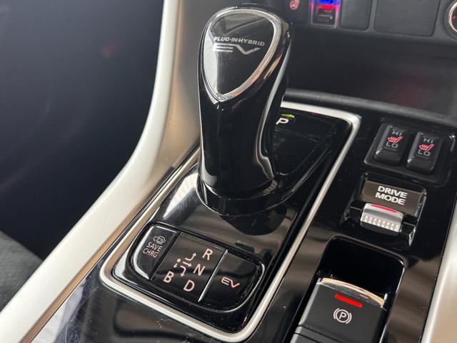 エクリプスクロスＰＨＥＶ Ｇ　ｅ－Ａｓｓｉｓｔ　レーダークルーズコントロール　シートーヒーター　ＨＵＤ　ステアリングヒーター　ＢＳＭ　バックモニター　クリアランスソナー　充電ケーブル　フルセグ　パドルシフト　電動パーキングブレーキ（53枚目）