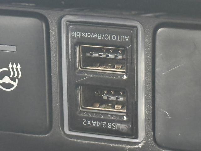 エクリプスクロスＰＨＥＶ Ｇ　ｅ－Ａｓｓｉｓｔ　レーダークルーズコントロール　シートーヒーター　ＨＵＤ　ステアリングヒーター　ＢＳＭ　バックモニター　クリアランスソナー　充電ケーブル　フルセグ　パドルシフト　電動パーキングブレーキ（55枚目）