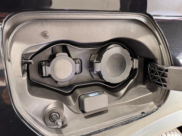 エクリプスクロスＰＨＥＶ Ｇ　ｅ－Ａｓｓｉｓｔ　レーダークルーズコントロール　シートーヒーター　ＨＵＤ　ステアリングヒーター　ＢＳＭ　バックモニター　クリアランスソナー　充電ケーブル　フルセグ　パドルシフト　電動パーキングブレーキ（56枚目）