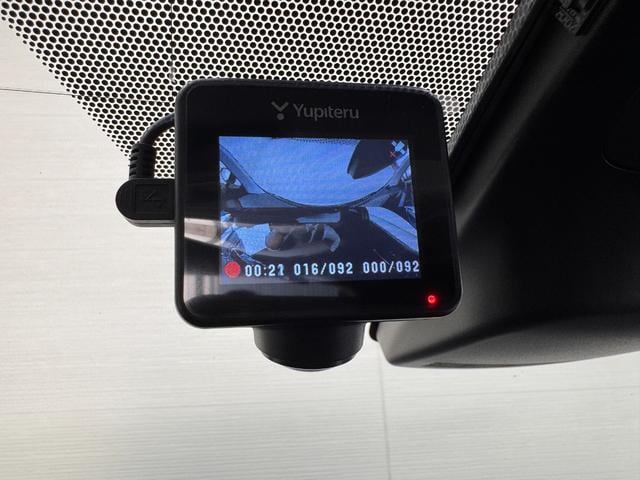 アクア G 純正ナビ クリアランスソナー ドラレコ クルーズコントロール ETC Bカメラ レーンアシスト 衝突軽減ブレーキ 社外17インチAW LEDヘッド Bluetooth フルセグTV シートカバー(16枚目)