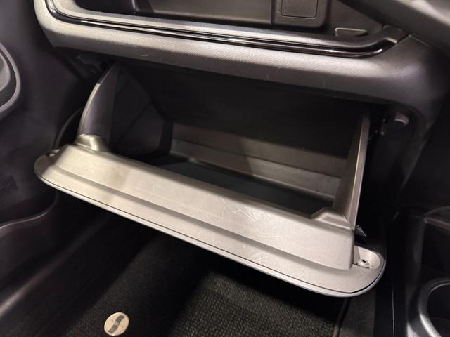 アクア G 純正ナビ クリアランスソナー ドラレコ クルーズコントロール ETC Bカメラ レーンアシスト 衝突軽減ブレーキ 社外17インチAW LEDヘッド Bluetooth フルセグTV シートカバー(57枚目)