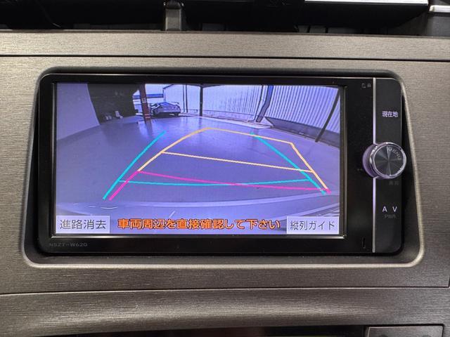 プリウス Ｓ　純正ナビ　バックカメラ　ＥＴＣ　ドライブレコーダー　Ｂｌｕｅｔｏｏｔｈ　フルセグＴＶ　ＤＶＤ　ＣＤ　純正１５インチＡＷ　ＨＩＤヘッドライト　オートライト　オートエアコン　プッシュスタート　スマートキー（9枚目）