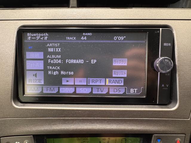 プリウス Ｓ　純正ナビ　バックカメラ　ＥＴＣ　ドライブレコーダー　Ｂｌｕｅｔｏｏｔｈ　フルセグＴＶ　ＤＶＤ　ＣＤ　純正１５インチＡＷ　ＨＩＤヘッドライト　オートライト　オートエアコン　プッシュスタート　スマートキー（11枚目）