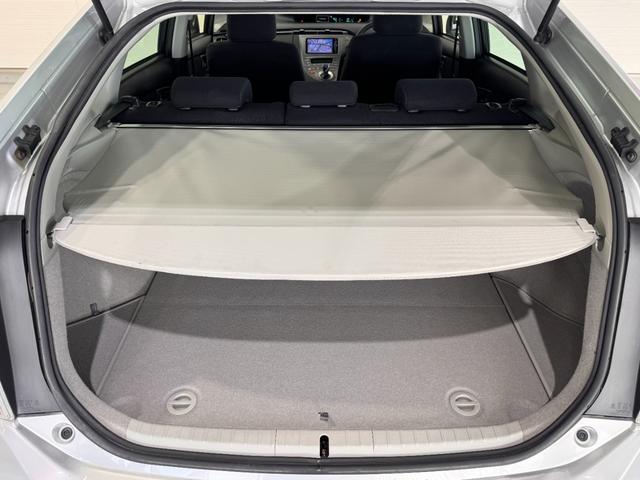 プリウス Ｓ　純正ナビ　バックカメラ　ＥＴＣ　ドライブレコーダー　Ｂｌｕｅｔｏｏｔｈ　フルセグＴＶ　ＤＶＤ　ＣＤ　純正１５インチＡＷ　ＨＩＤヘッドライト　オートライト　オートエアコン　プッシュスタート　スマートキー（27枚目）