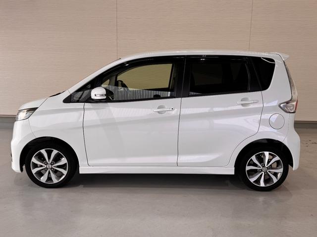 デイズ ハイウェイスター　Ｇ　純正ナビ　アラウンドビューモニター　ＥＴＣ　シートヒーター　アイドリングストップ　Ｂｌｕｅｔｏｏｔｈ　フルセグＴＶ　純正１５インチアルミ　ＨＩＤヘッドライト　プッシュスタート　スマートキー（19枚目）