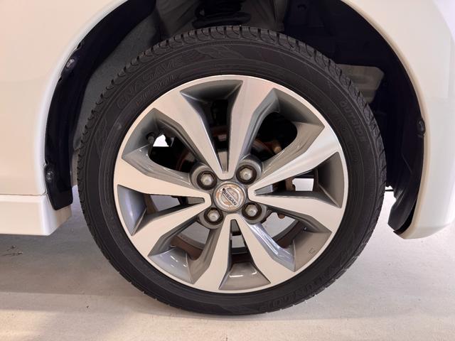 デイズ ハイウェイスター　Ｇ　純正ナビ　アラウンドビューモニター　ＥＴＣ　シートヒーター　アイドリングストップ　Ｂｌｕｅｔｏｏｔｈ　フルセグＴＶ　純正１５インチアルミ　ＨＩＤヘッドライト　プッシュスタート　スマートキー（35枚目）