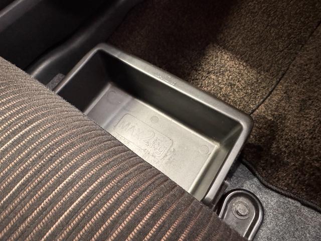 デイズ ハイウェイスター　Ｇ　純正ナビ　アラウンドビューモニター　ＥＴＣ　シートヒーター　アイドリングストップ　Ｂｌｕｅｔｏｏｔｈ　フルセグＴＶ　純正１５インチアルミ　ＨＩＤヘッドライト　プッシュスタート　スマートキー（51枚目）