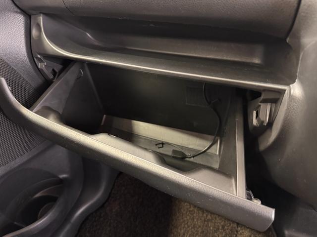 デイズ ハイウェイスター　Ｇ　純正ナビ　アラウンドビューモニター　ＥＴＣ　シートヒーター　アイドリングストップ　Ｂｌｕｅｔｏｏｔｈ　フルセグＴＶ　純正１５インチアルミ　ＨＩＤヘッドライト　プッシュスタート　スマートキー（54枚目）