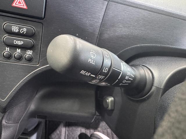 アクア Ｓ　モデリスタエアロ　メモリーナビ　ＥＴＣ　バックカメラ　Ｂｌｕｅｔｏｏｔｈ　フルセグＴＶ　純正１５インチアルミ　プッシュスタート　スマートキー　オートエアコン　オートライト　ライトレベライザー（37枚目）