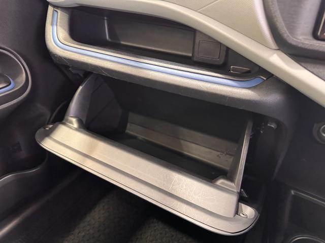 アクア Ｓ　モデリスタエアロ　メモリーナビ　ＥＴＣ　バックカメラ　Ｂｌｕｅｔｏｏｔｈ　フルセグＴＶ　純正１５インチアルミ　プッシュスタート　スマートキー　オートエアコン　オートライト　ライトレベライザー（46枚目）