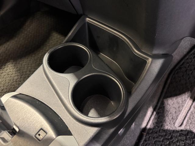 アクア Ｓ　モデリスタエアロ　メモリーナビ　ＥＴＣ　バックカメラ　Ｂｌｕｅｔｏｏｔｈ　フルセグＴＶ　純正１５インチアルミ　プッシュスタート　スマートキー　オートエアコン　オートライト　ライトレベライザー（47枚目）