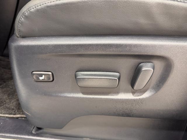 アルファード ２．５Ｓ　Ｃパッケージ　ワンオーナー　サンルーフ　モデリスタエアロ　後席モニター　シートヒーターベンチレーション　ＢＳＭ　クリアランスソナー　両側Ｐスラドア　Ｐバックドア　ＥＴＣ２．０　Ｂカメラ　アダプティブクルコン（28枚目）