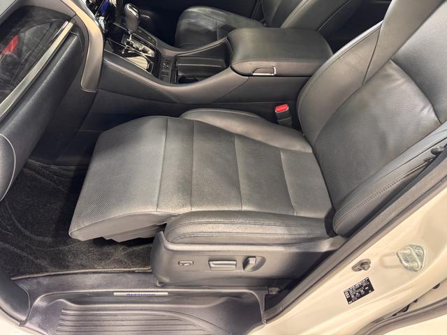 アルファード ２．５Ｓ　Ｃパッケージ　ワンオーナー　サンルーフ　モデリスタエアロ　後席モニター　シートヒーターベンチレーション　ＢＳＭ　クリアランスソナー　両側Ｐスラドア　Ｐバックドア　ＥＴＣ２．０　Ｂカメラ　アダプティブクルコン（38枚目）