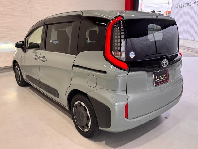 シエンタ ハイブリッドＺ　純正１０．５型ディスプレイオーディオ　アラウンドビューモニター　ａｐｐｌｅｃａｒｐｌａｙ　アダプティブクルーズコントロール　ＢＳＭ　両側Ｐスラドア　ＥＴＣ　ドラレコ　レーンアシスト　ＡＣ１００Ｖ電源（5枚目）