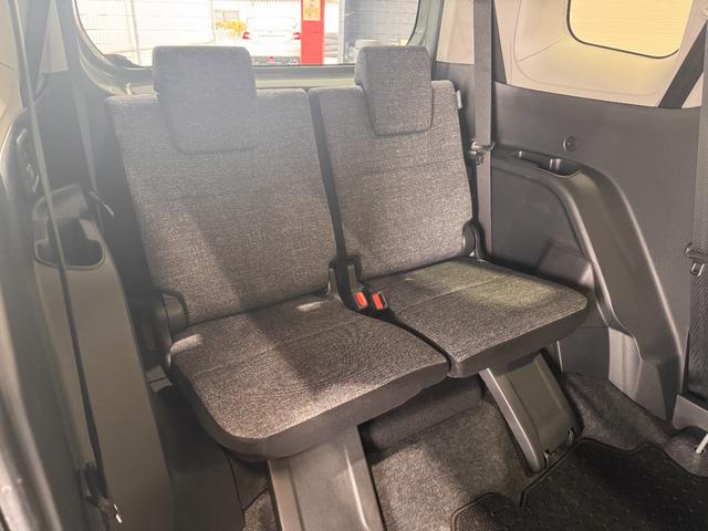 シエンタ ハイブリッドＺ　純正１０．５型ディスプレイオーディオ　アラウンドビューモニター　ａｐｐｌｅｃａｒｐｌａｙ　アダプティブクルーズコントロール　ＢＳＭ　両側Ｐスラドア　ＥＴＣ　ドラレコ　レーンアシスト　ＡＣ１００Ｖ電源（32枚目）