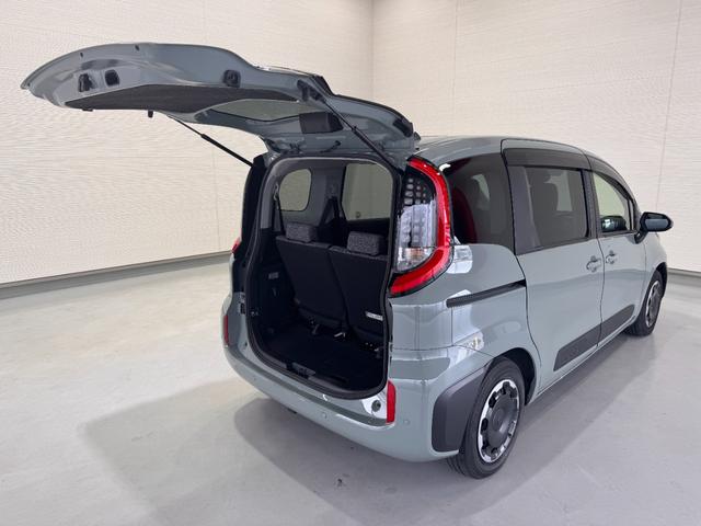 シエンタ ハイブリッドＺ　純正１０．５型ディスプレイオーディオ　アラウンドビューモニター　ａｐｐｌｅｃａｒｐｌａｙ　アダプティブクルーズコントロール　ＢＳＭ　両側Ｐスラドア　ＥＴＣ　ドラレコ　レーンアシスト　ＡＣ１００Ｖ電源（74枚目）