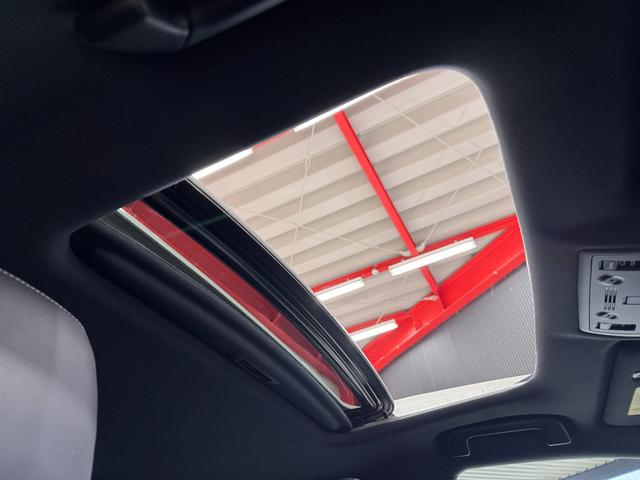 ＩＳ ＩＳ３５０　Ｆスポーツ　サンルーフ　ＴＲＤエアロ　ＴＲＤマフラー　純正１０．３インチナビ　黒革シート　ＢＳＭ　アダプティブクルコン　ＥＴＣ２．０　Ｂカメラ　ドラレコ　シートヒーター　クリアランスソナー　純正１８インチＡＷ（3枚目）